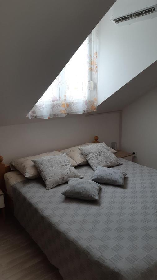 Seaview Apartment أوميس المظهر الخارجي الصورة