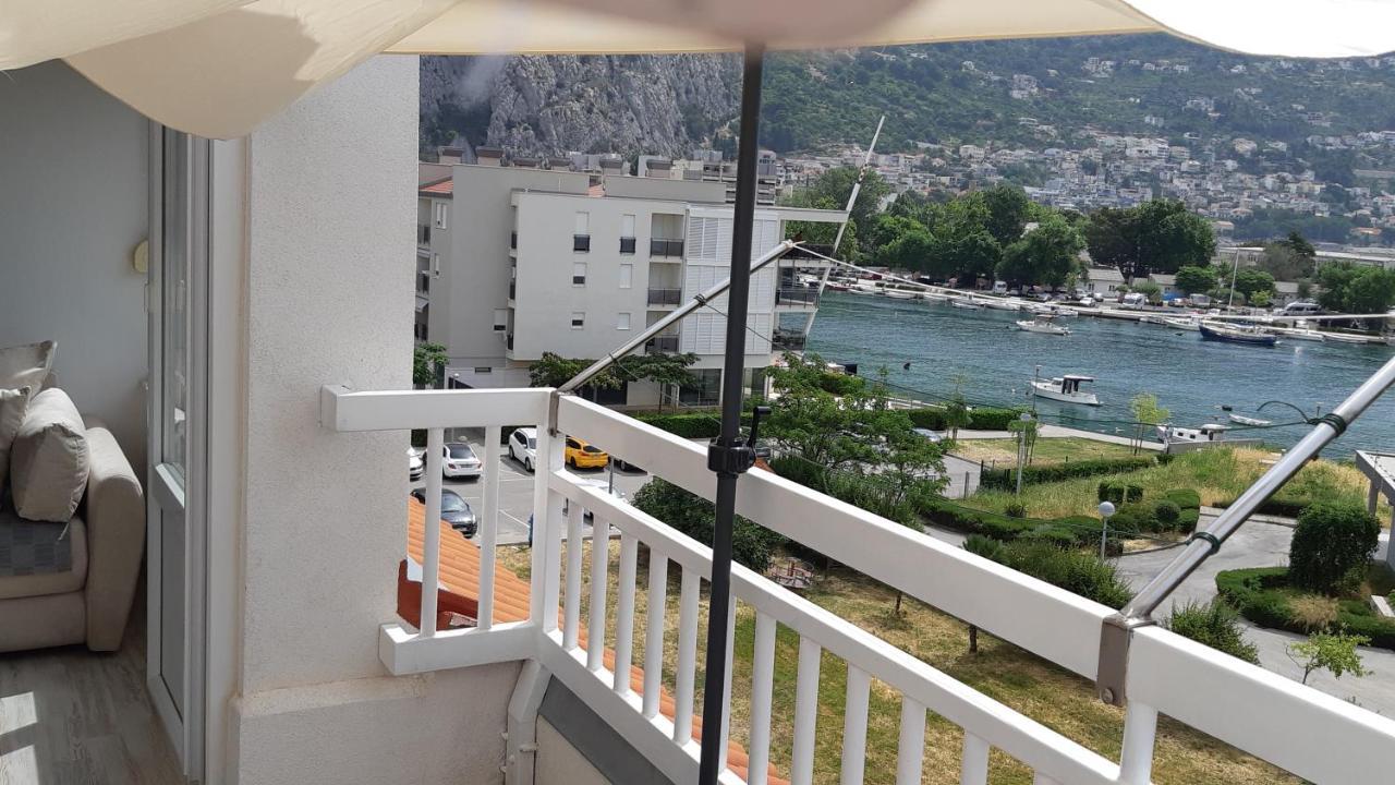 Seaview Apartment أوميس المظهر الخارجي الصورة