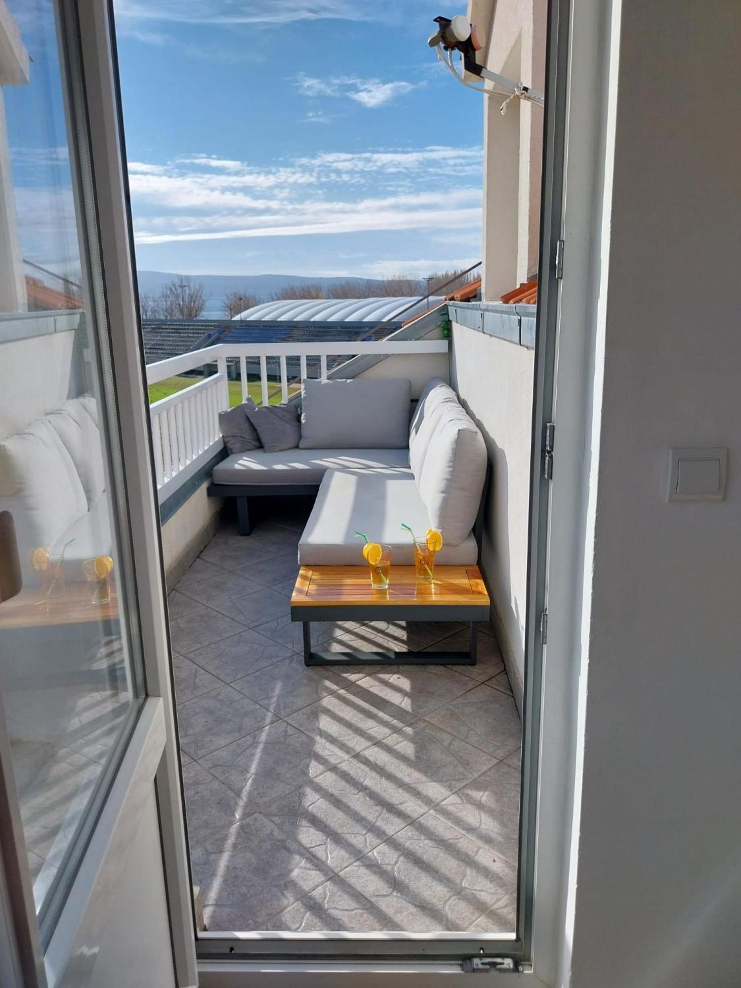 Seaview Apartment أوميس المظهر الخارجي الصورة